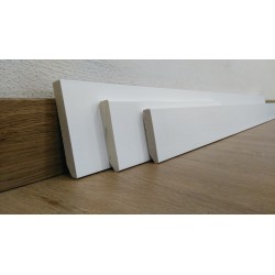 Rodapié / Zócalo lacado en blanco PVC 100% impermeable 2