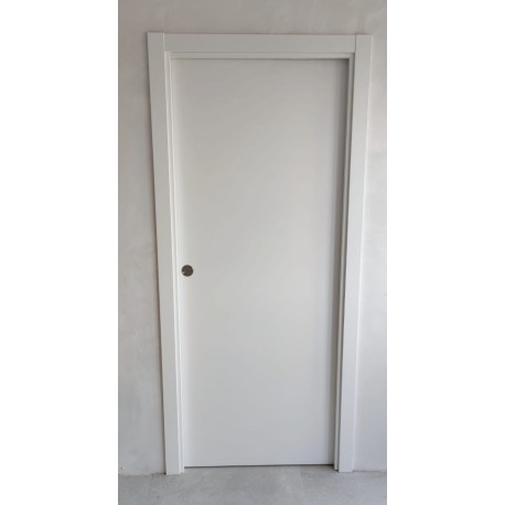 Puerta corredera lacada en blanco modelo 2016