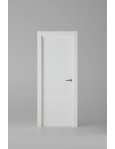 Puerta corredera lacada en blanco modelo 2002